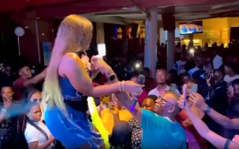 Winnie Nwagi Pushes Fan who Forced Money in her Boobs