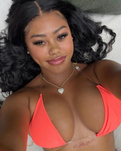 Deja Rennae Sexiest Photos and Videos, (@DejaRennae) Hottest Pics