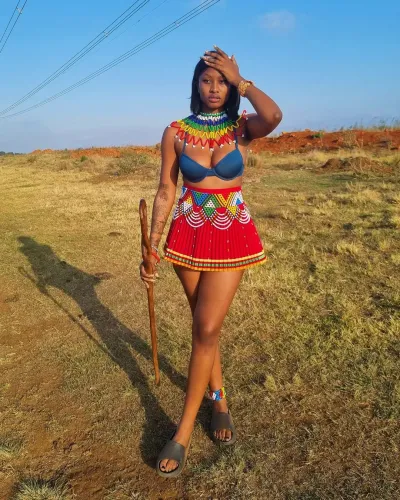 Zee Nkosi (@therealzeenkosi) Sexiest Photos, Hot Zee Nkosi Pics