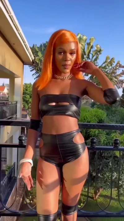 Kin Bella flaunts Butt Cheeks, Sexy Body in Tiny Latex Bikini Outfit