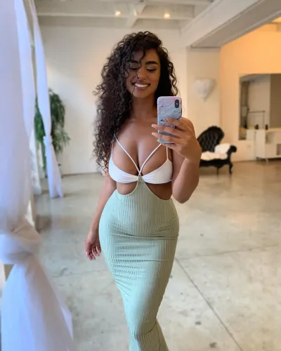 Erikah Marie Sexiest Instagram Photos