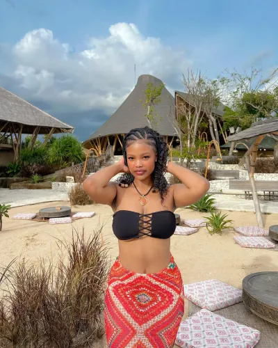 Latest Mbali Mthimkhulu Hottest Photos (@mbali.mthimkhulu)